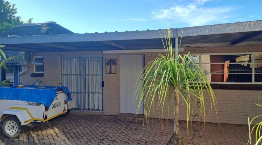 4 Bedroom Property for Sale in Vanes Estate Eastern Cape